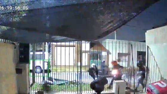 Cámara de seguridad muestra el ataque a una mujer en Wilde