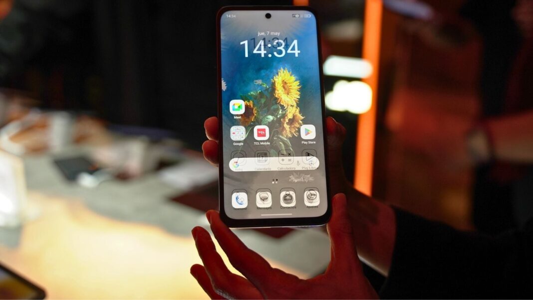 TCL 70 NXTPAPER PRO presentado en Buenos Aires