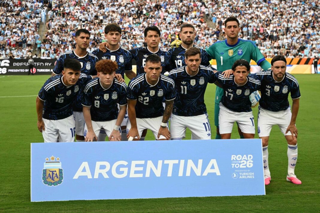 Selección argentina de fútbol en partido amistoso
