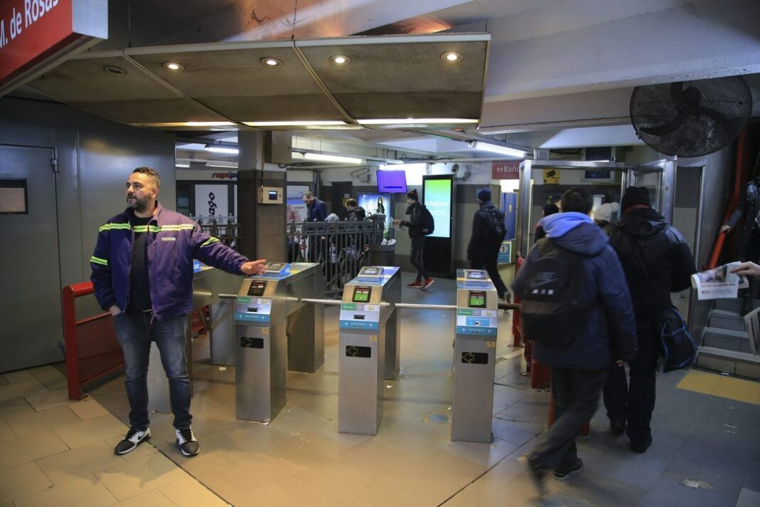 Estación Federico Lacroze de la línea B del subte de Buenos Aires