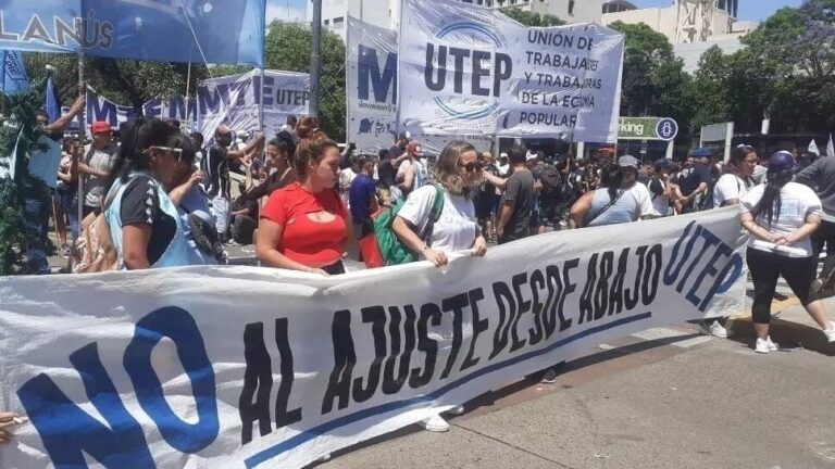Concentración de la UTEP frente a la Secretaría de Trabajo en Buenos Aires