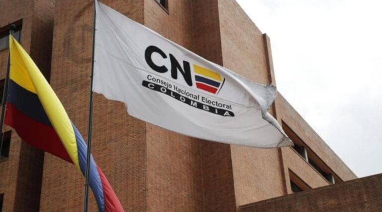 Sesión del Consejo Nacional Electoral en Bogotá