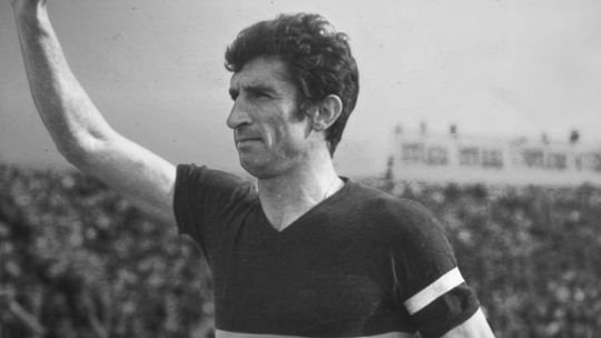 Antonio Ubaldo Rattín con la camiseta de Boca Juniors