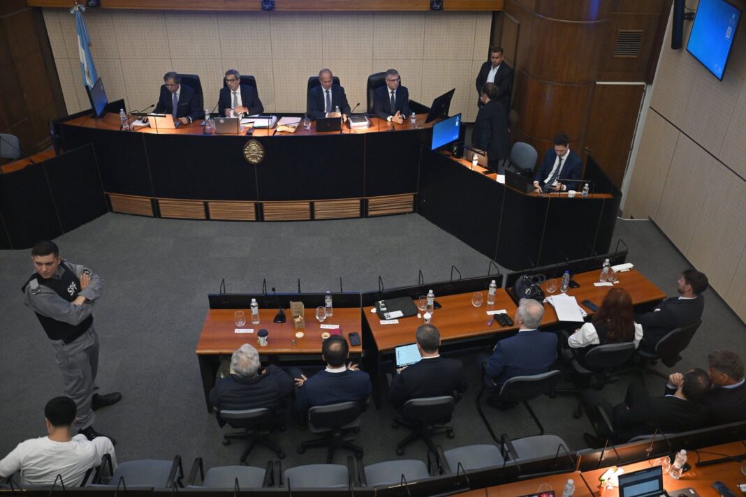 Sala de audiencias del Tribunal Oral Federal 7 durante el juicio por la Causa de los Cuadernos