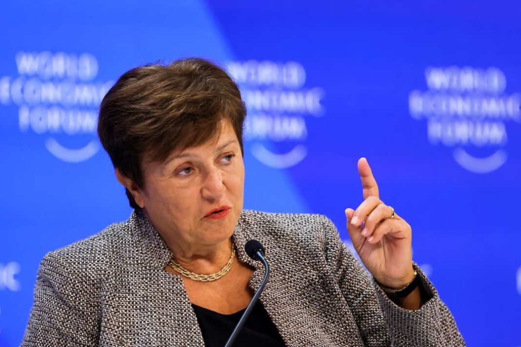 Kristalina Georgieva en conferencia de prensa junto al ministro de Economía Luis Caputo