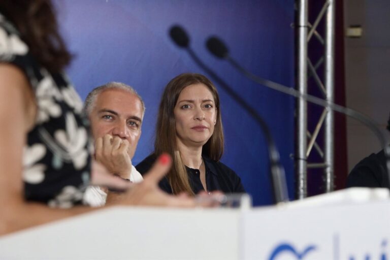 Ester Muñoz, portavoz del Grupo Popular en el Congreso, durante una entrevista
