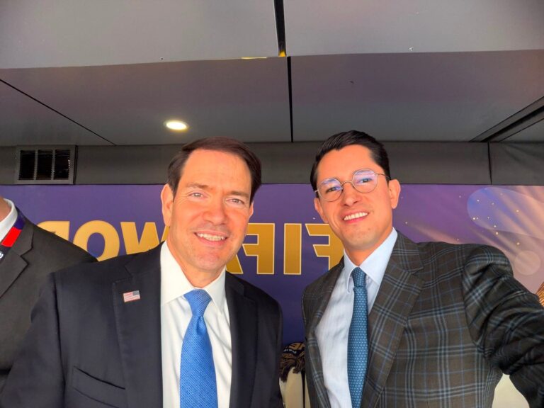 Roberto Velasco y Marco Rubio durante la final del Mundial 2026