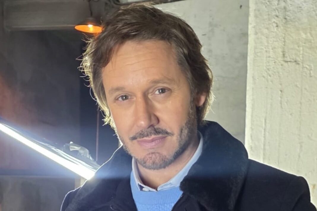 Benjamín Vicuña en una entrevista televisiva