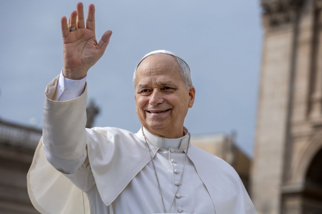 El Papa León XIV durante un acto público
