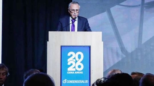 Mario Lugones, ministro de Salud