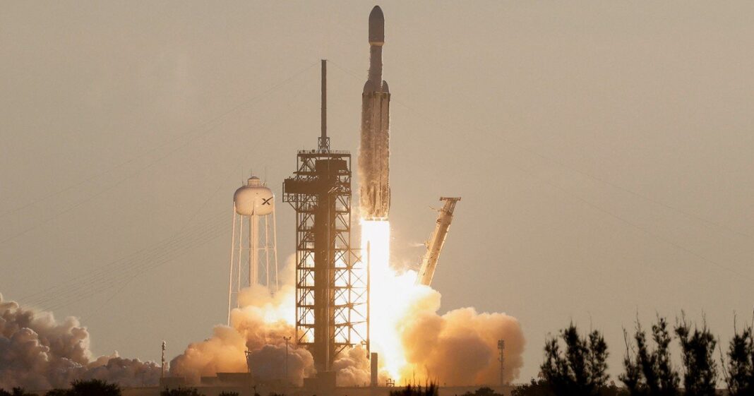 Lanzamiento del telescopio Roman de la NASA desde el Centro Espacial Kennedy