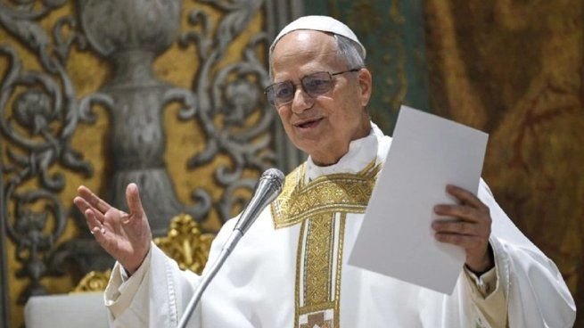 El papa León XIV recibe al arzobispo de Luján en el Vaticano