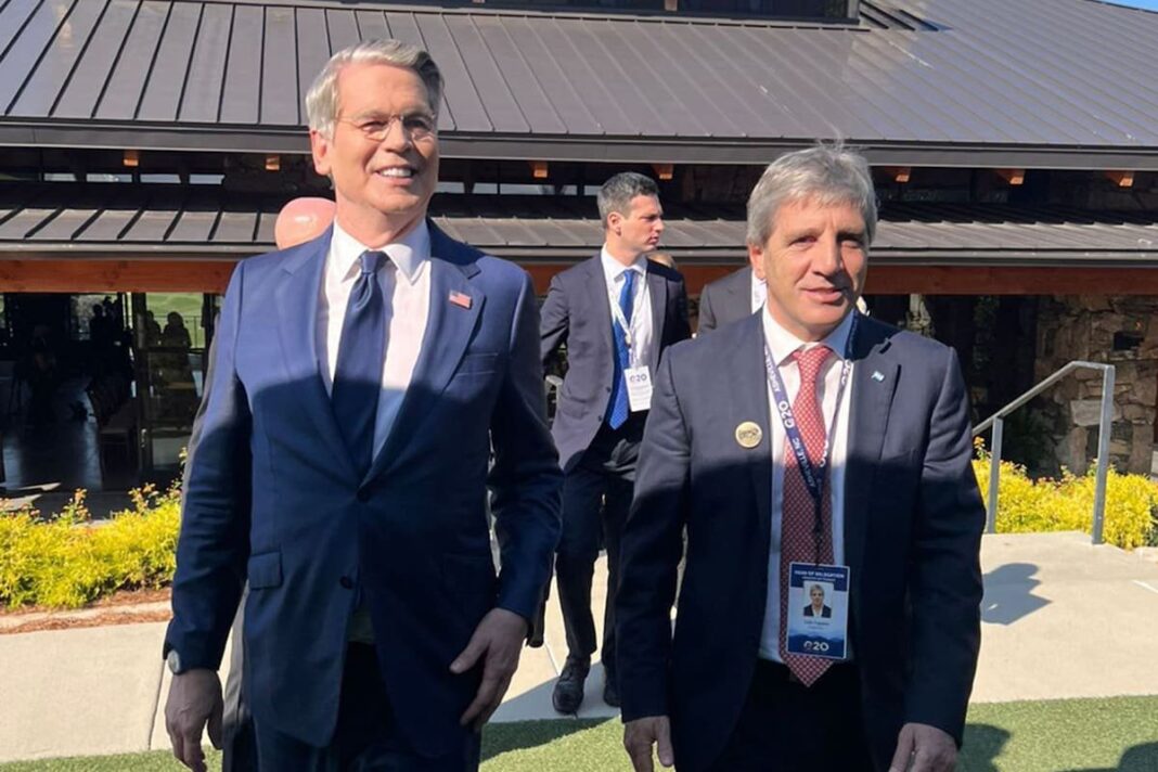 Luis Caputo en la cumbre del G-20 en Asheville