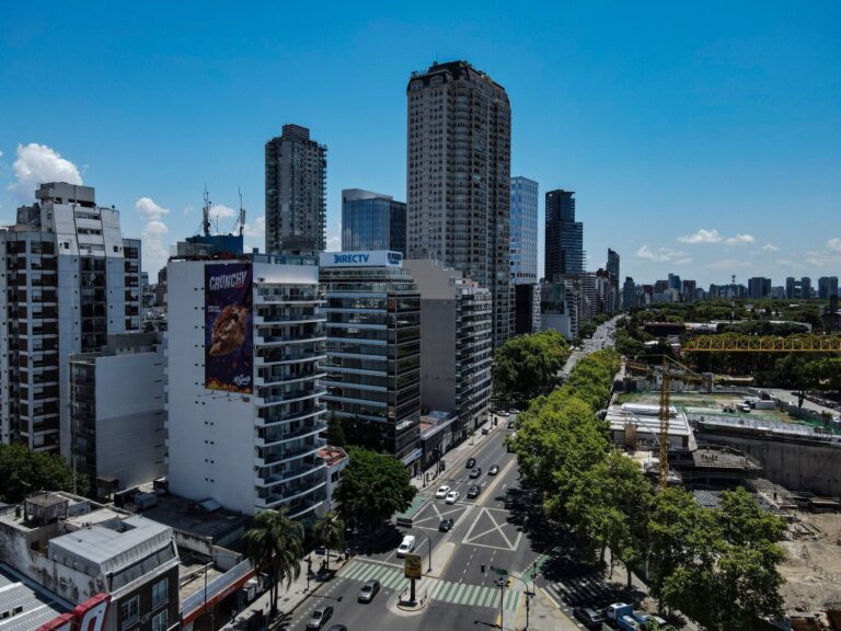 Edificio de departamentos en Argentina