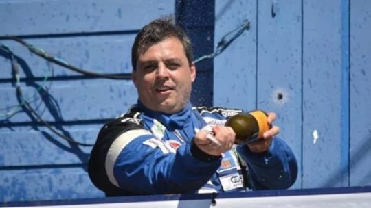 Pistola calibre 9 milímetros secuestrada en el allanamiento a la casa de Ángel Ramón Zalazar, exsuegro del empresario asesinado Alfredo Wiebel Giampaoli