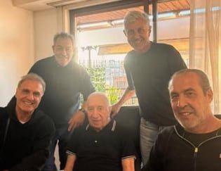 Carlos Bilardo junto a Oscar Ruggeri, Sergio Batista, Carlos Tapia y Ricardo Giusti