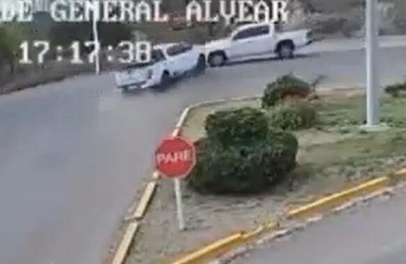 Camionetas 4x4 accidentadas en la Ruta Nacional 188, General Alvear, Mendoza