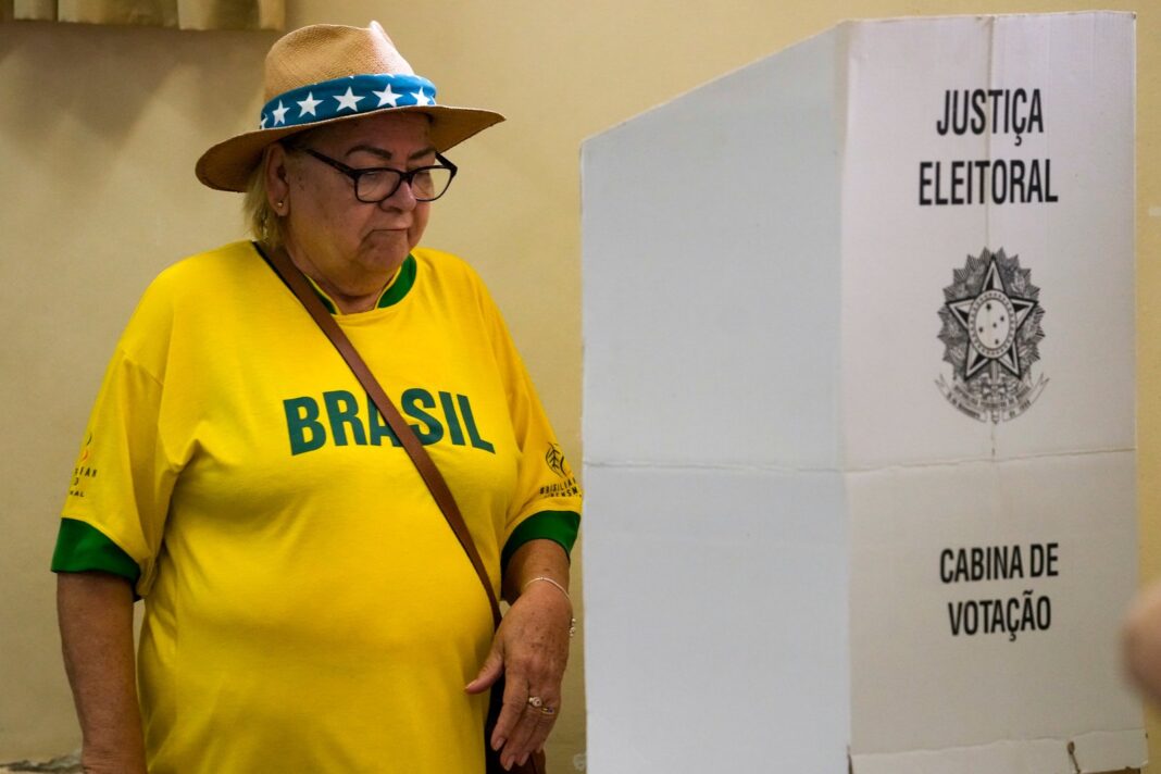 Urna electrónica utilizada en elecciones de Brasil