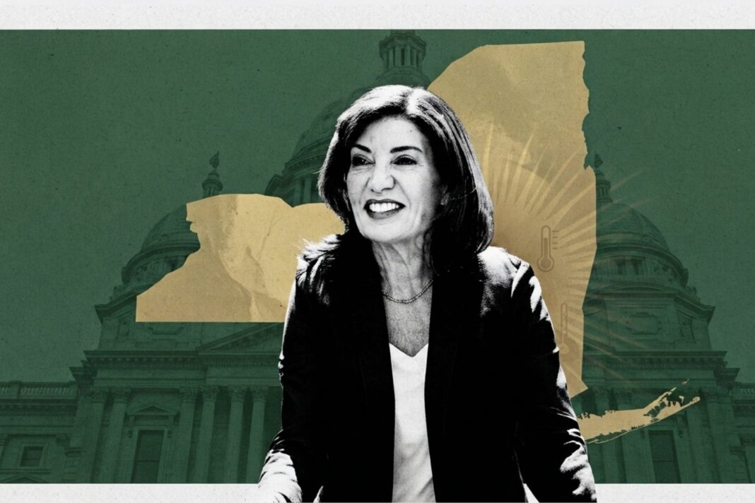 Gobernadora Kathy Hochul en un evento oficial