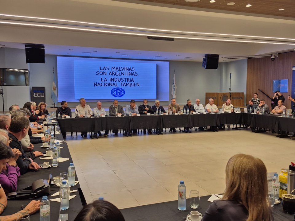 Reunión de la CGT en la sede de la UOCRA