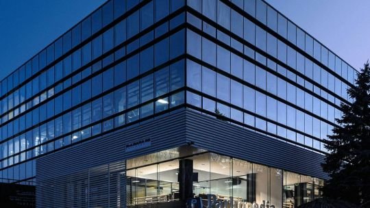 Edificios de oficinas corporativas Clase A en una ciudad de América Latina