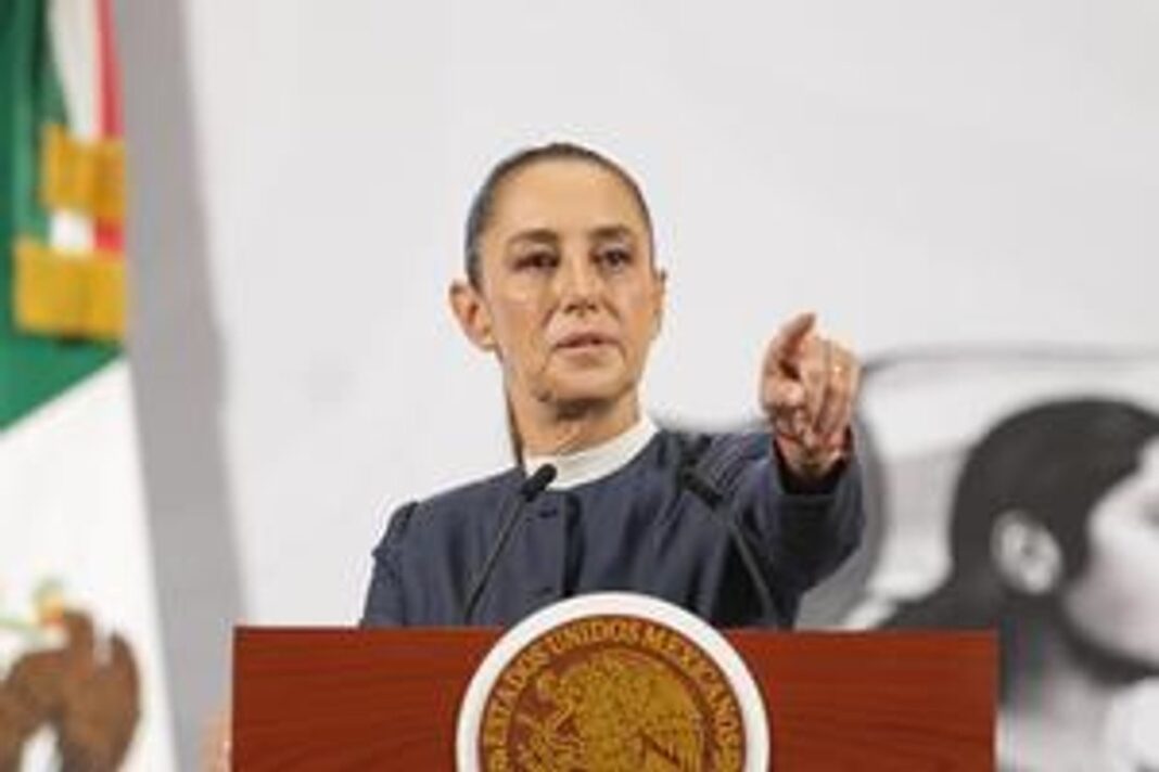 Presidenta de México, Claudia Sheinbaum, durante su conferencia de prensa en Palacio Nacional