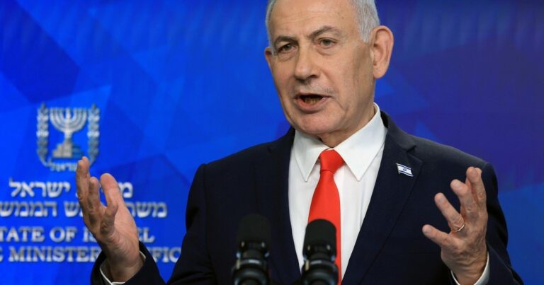 Benjamín Netanyahu en una conferencia de prensa
