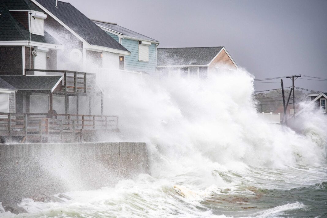 Inundaciones en calles del noreste de Estados Unidos por fuerte tormenta