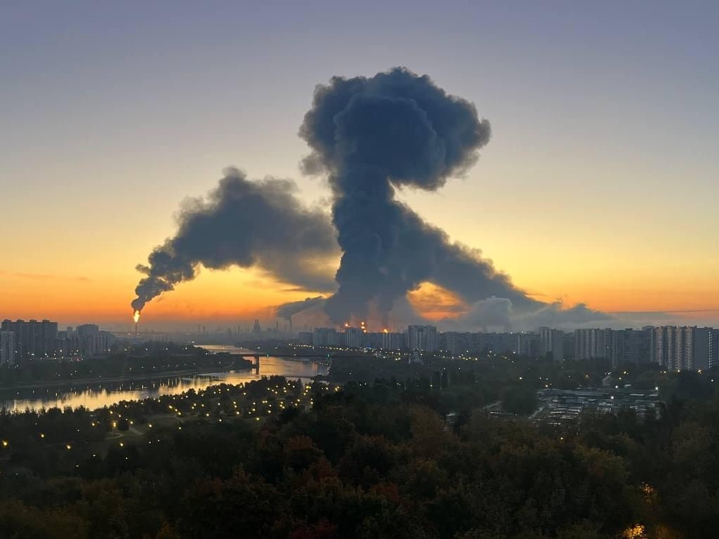 Drones ucranianos atacan Moscú y dejan al menos dos muertos y una refinería dañada