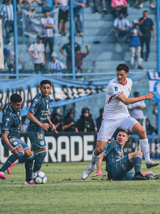 Barracas Central le ganó 3-2 a Atlético Tucumán por la fecha 11 en el Torneo Clausura 2026.