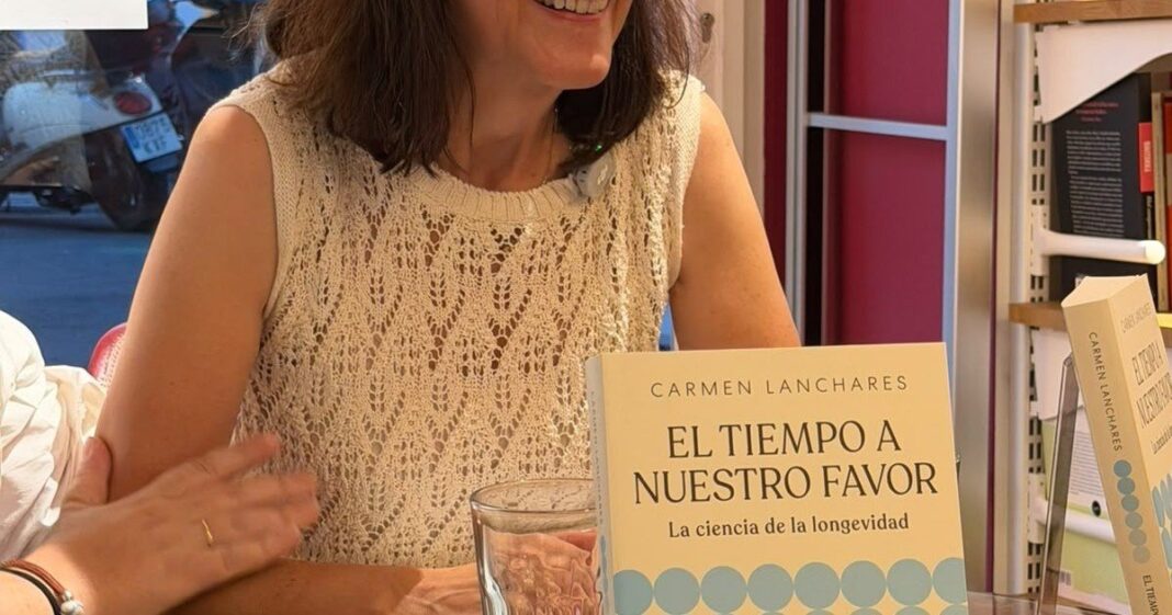 Carmen Lanchares, periodista y autora del libro 'El tiempo a nuestro favor'