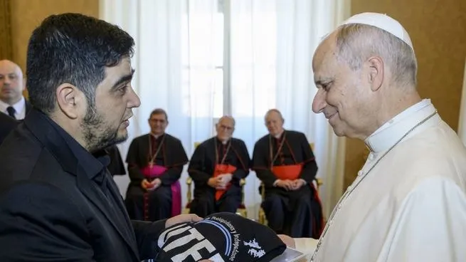 Delegación del Vaticano en reunión con movimientos sociales en La Matanza