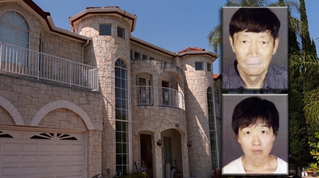 Fachada de una mansión en Arcadia, California, relacionada con la investigación por abuso infantil y gestación subrogada
