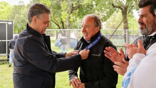 Ciclistas durante el Gran Fondo Buenos Aires 2025