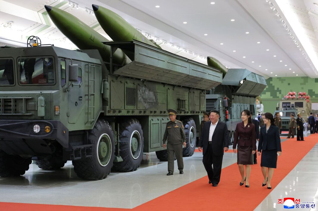 Kim Jong-un durante la inauguración del Museo de la Revolución de la Defensa Nacional en Pyongyang