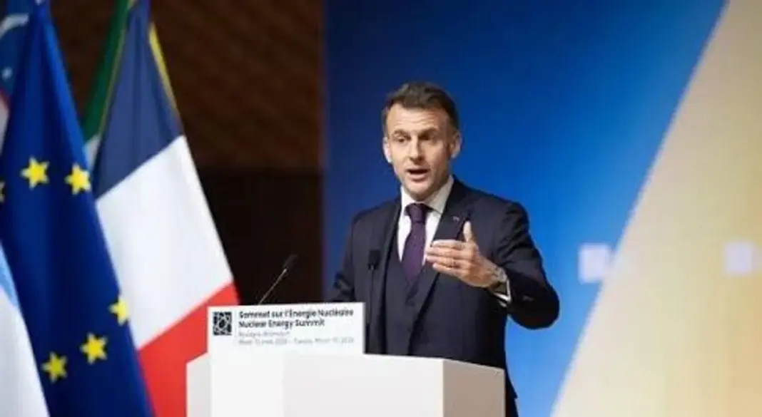 Emmanuel Macron durante su gira por el Golfo