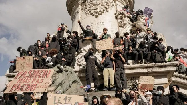 Estudiantes protestan en Francia contra el sistema de admisión universitaria Parcoursup