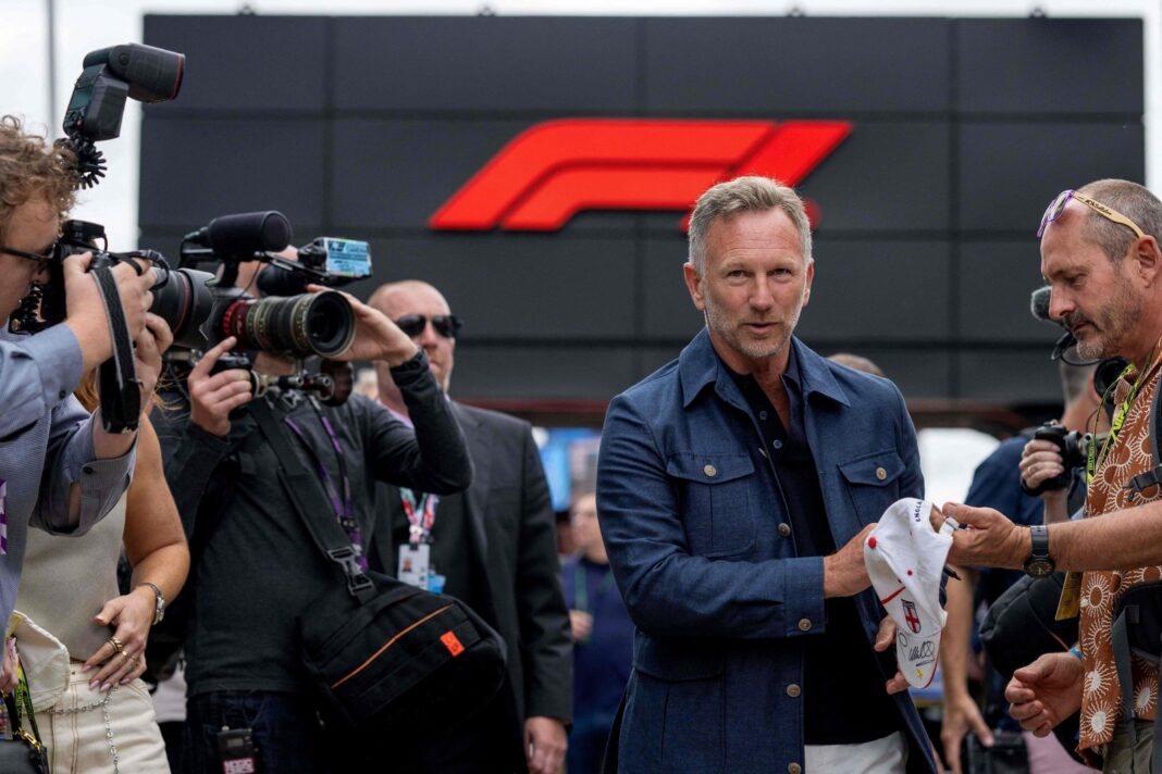Christian Horner, exjefe de Red Bull Racing, en el circuito de Silverstone