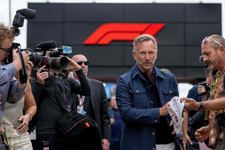 Christian Horner, exjefe de Red Bull Racing, en el circuito de Silverstone