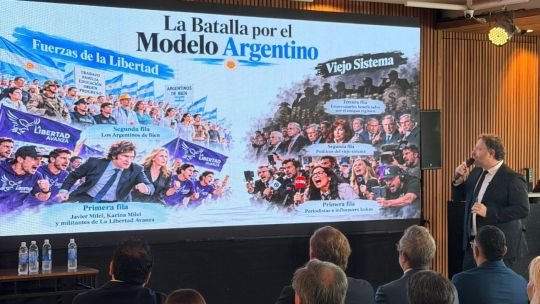 Santiago Oría durante su presentación en el encuentro de La Libertad Avanza en Tigre