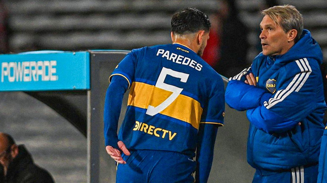 Leandro Paredes durante el partido entre Boca Juniors e Instituto en el estadio Mario Alberto Kempes