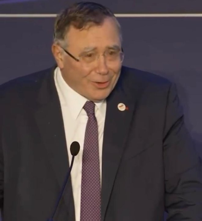 Patrick Pouyanné, CEO de TotalEnergies, durante el anuncio en Argentina Week París