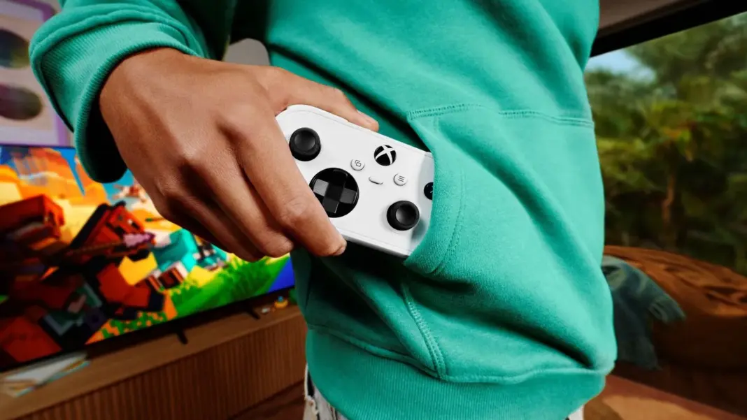 Mando Nano Controller de Xbox, de diseño compacto y color negro, con botones y conexión USB-C